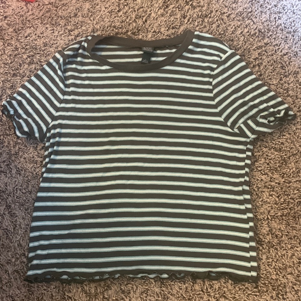 Wild fable t-shirt size L